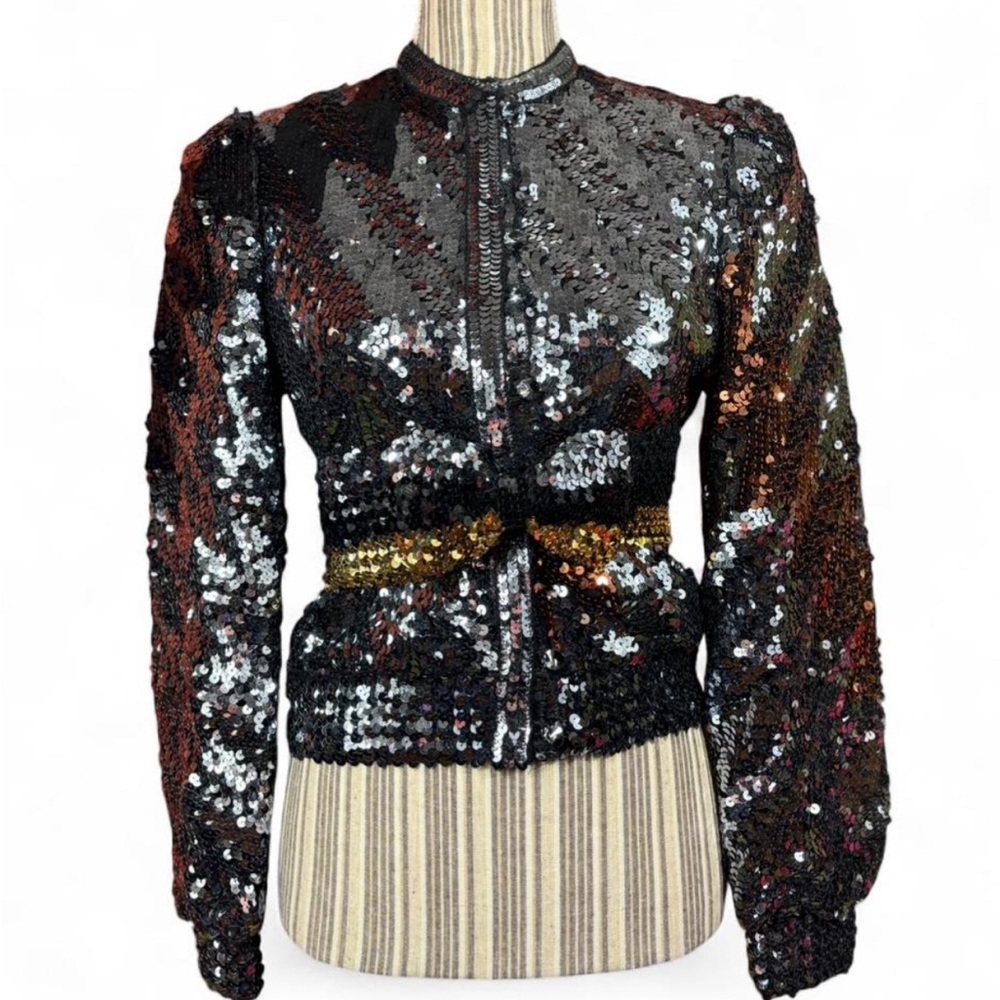 Harry Acton for Party Collectibles 
women’s long sleeve top & belt vintage